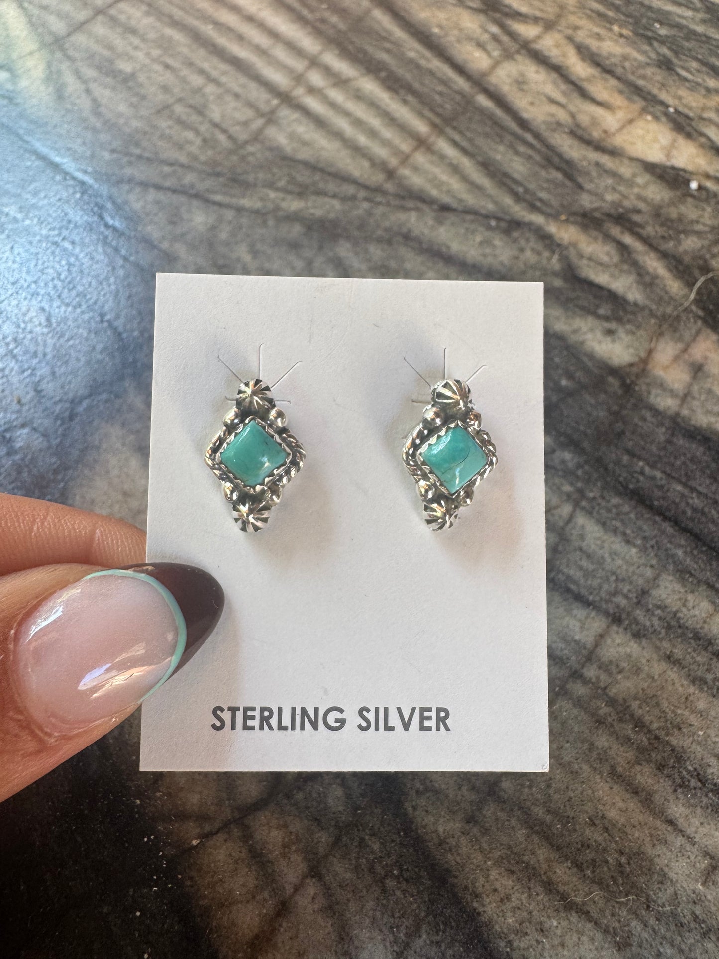 Single Stone Hada Earrings