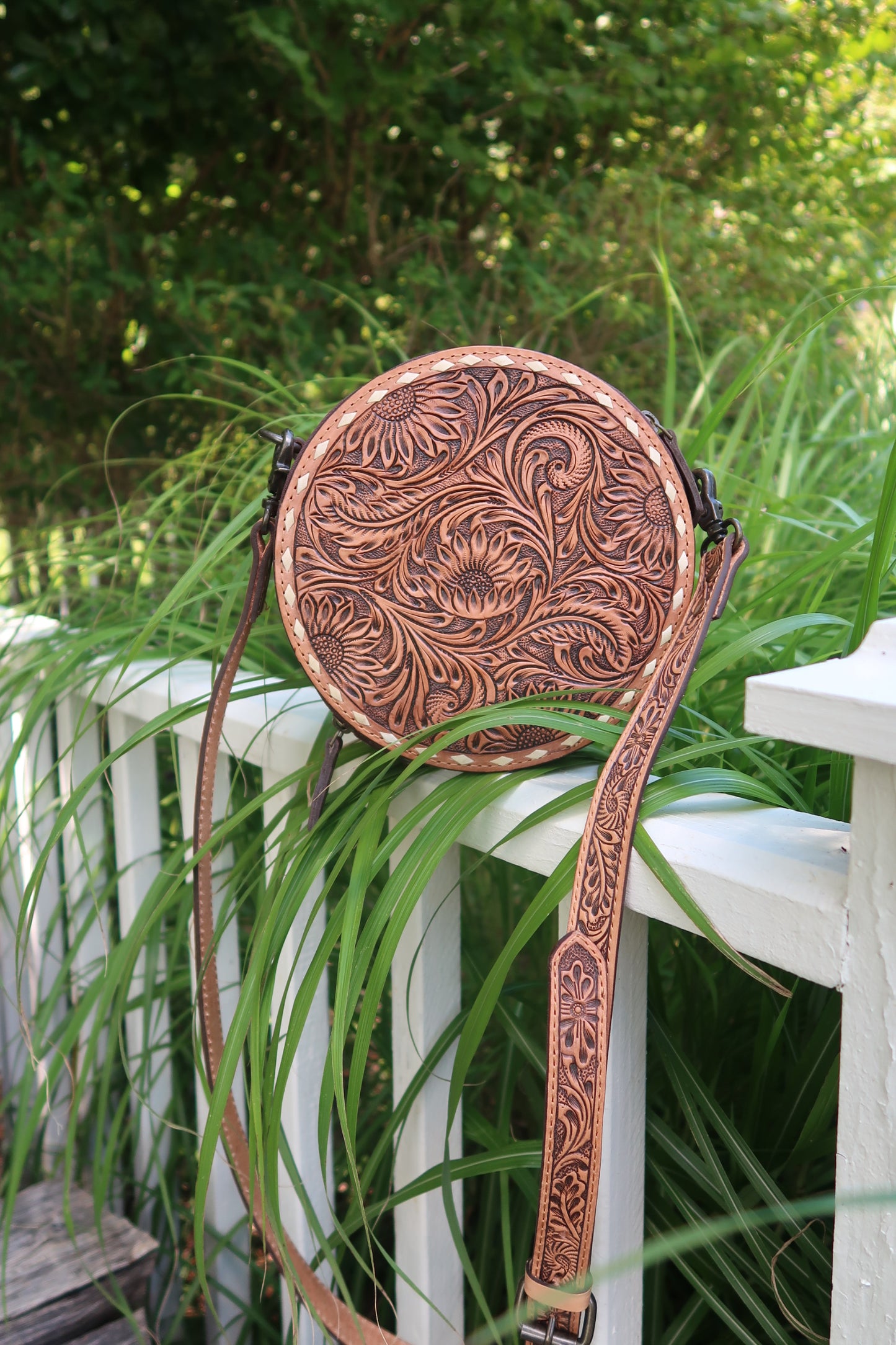 Tooled Canteen Purse