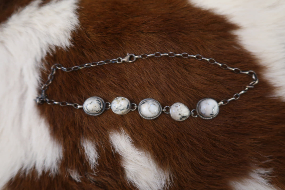 White Buffalo Choker