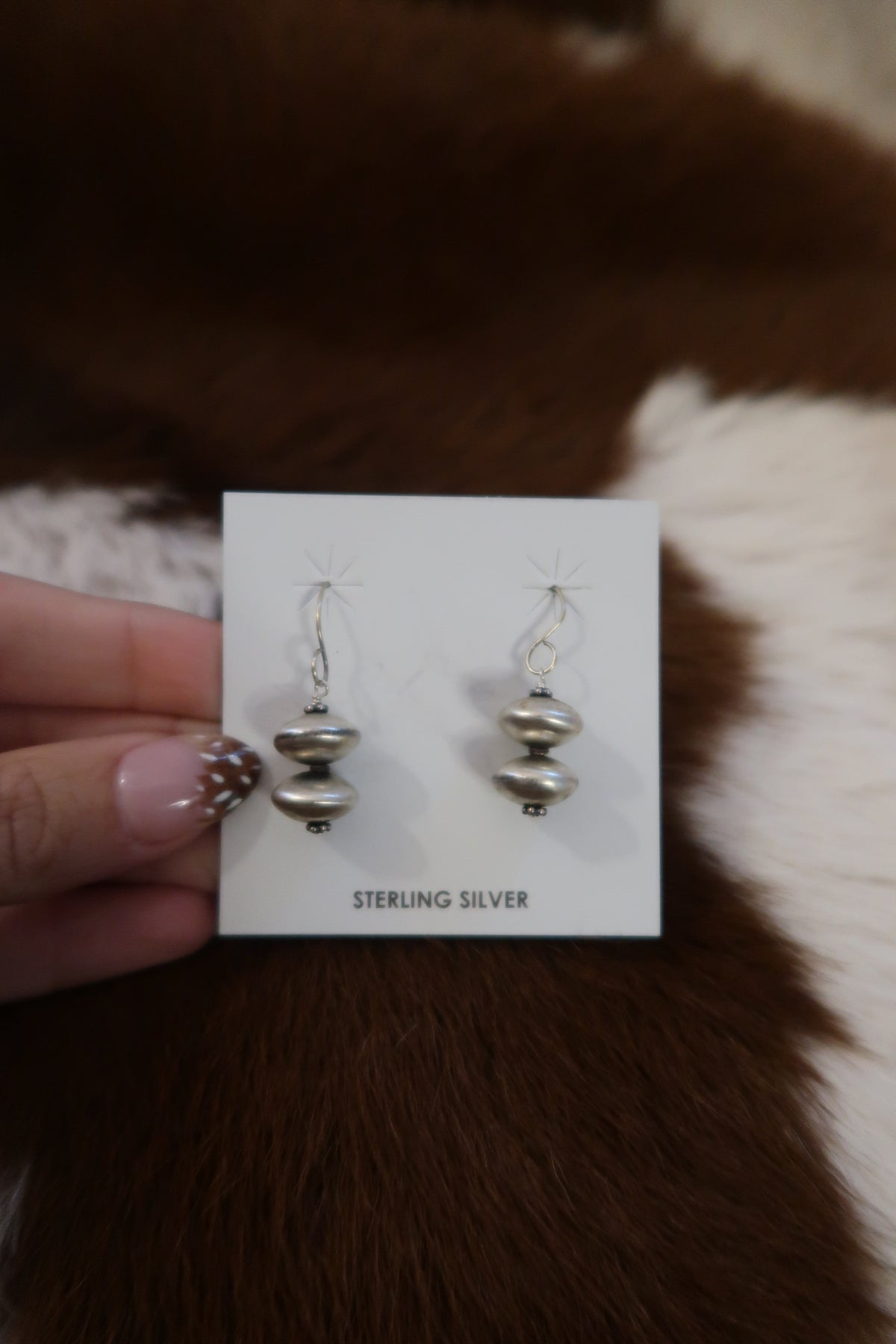 Saucer Dangles