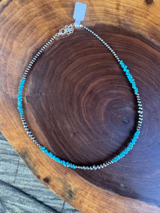 Turquoise and Silver Beaded Necklace￼