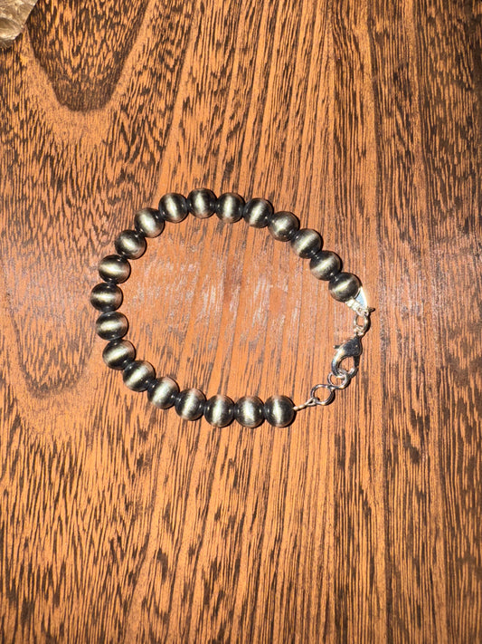 8mm silver plated bracelet ￼