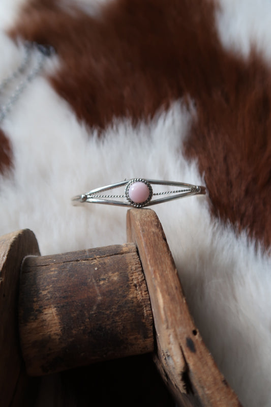 Native Pink Conch Cuff